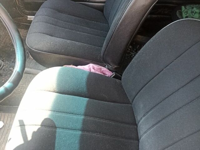 Жовтий ВАЗ 2106, об'ємом двигуна 1.5 л та пробігом 149 тис. км за 357 $, фото 6 на Automoto.ua