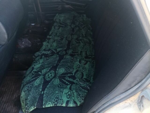 Жовтий ВАЗ 2106, об'ємом двигуна 1.5 л та пробігом 149 тис. км за 357 $, фото 7 на Automoto.ua