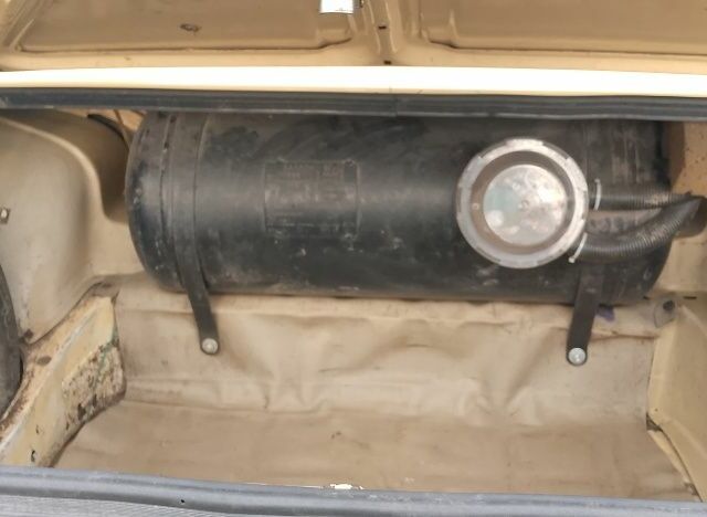 Желтый ВАЗ 2106, объемом двигателя 1.6 л и пробегом 3 тыс. км за 832 $, фото 2 на Automoto.ua