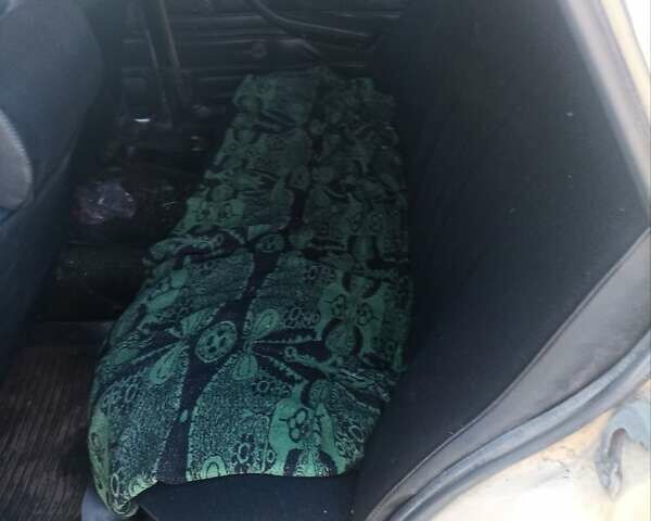 Жовтий ВАЗ 2106, об'ємом двигуна 1.5 л та пробігом 149 тис. км за 350 $, фото 6 на Automoto.ua