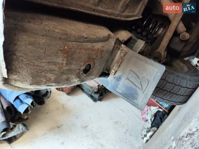 Желтый ВАЗ 2106, объемом двигателя 1.3 л и пробегом 148 тыс. км за 750 $, фото 18 на Automoto.ua