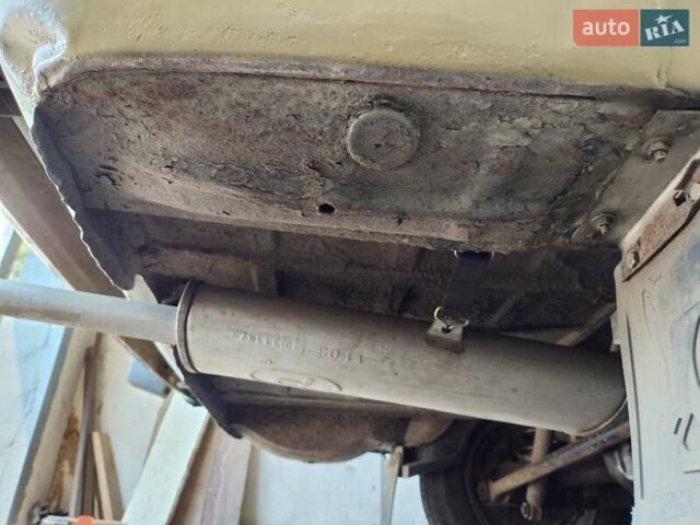 Желтый ВАЗ 2106, объемом двигателя 1.3 л и пробегом 148 тыс. км за 750 $, фото 19 на Automoto.ua