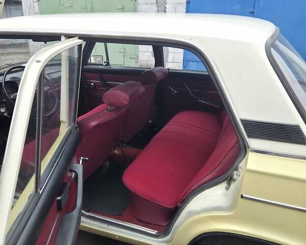 Желтый ВАЗ 2106, объемом двигателя 1.3 л и пробегом 148 тыс. км за 750 $, фото 5 на Automoto.ua