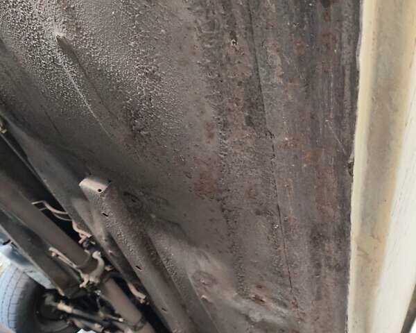 Желтый ВАЗ 2106, объемом двигателя 1.3 л и пробегом 148 тыс. км за 750 $, фото 16 на Automoto.ua