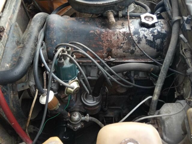 Желтый ВАЗ 2106, объемом двигателя 1.3 л и пробегом 330 тыс. км за 518 $, фото 21 на Automoto.ua