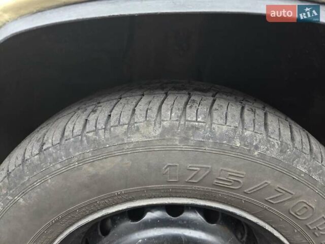 Желтый ВАЗ 2106, объемом двигателя 1.3 л и пробегом 148 тыс. км за 750 $, фото 14 на Automoto.ua