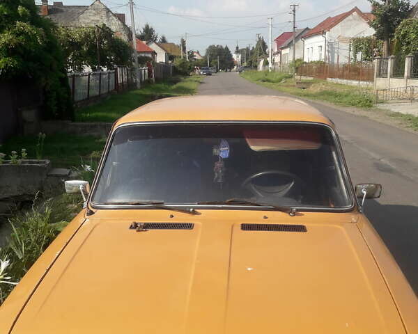 Желтый ВАЗ 2106, объемом двигателя 0 л и пробегом 250 тыс. км за 263 $, фото 2 на Automoto.ua