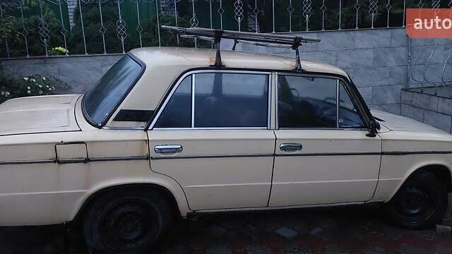 Желтый ВАЗ 2106, объемом двигателя 1.29 л и пробегом 48 тыс. км за 600 $, фото 2 на Automoto.ua