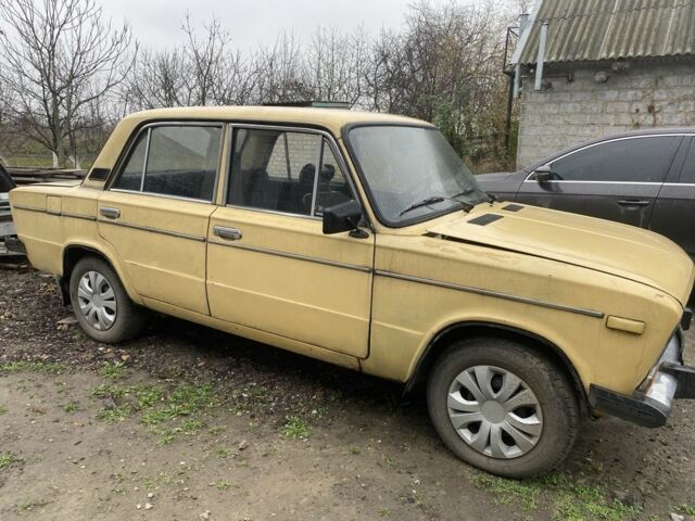 Желтый ВАЗ 2106, объемом двигателя 1.3 л и пробегом 2 тыс. км за 471 $, фото 2 на Automoto.ua