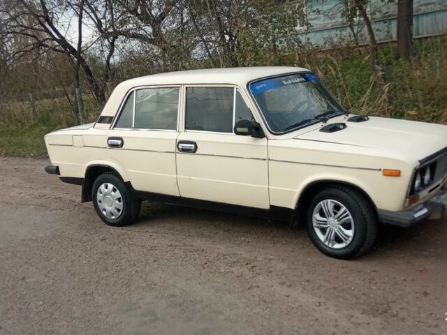 Желтый ВАЗ 2106, объемом двигателя 1.3 л и пробегом 330 тыс. км за 518 $, фото 6 на Automoto.ua