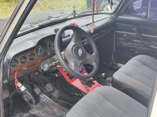 Желтый ВАЗ 2106, объемом двигателя 1.5 л и пробегом 30 тыс. км за 728 $, фото 17 на Automoto.ua