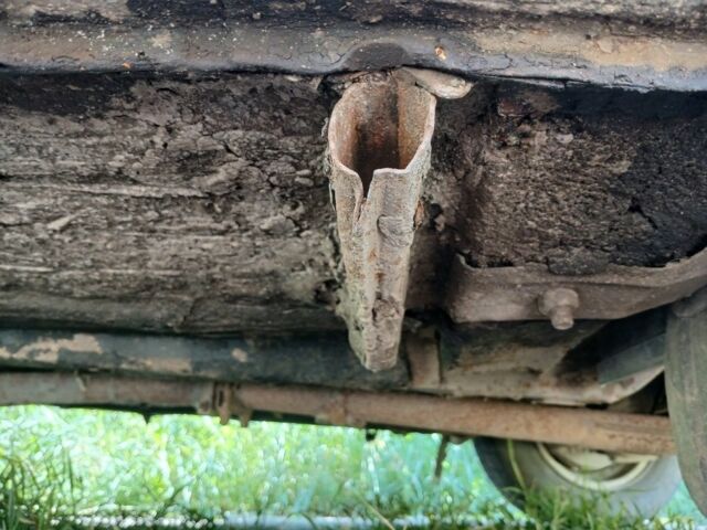 Желтый ВАЗ 2106, объемом двигателя 0 л и пробегом 100 тыс. км за 450 $, фото 10 на Automoto.ua