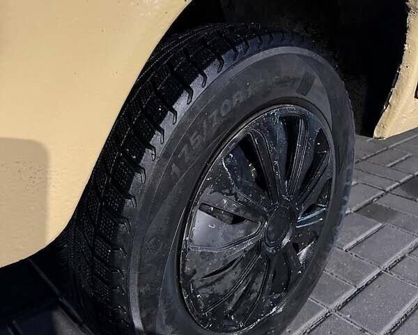 Желтый ВАЗ 2106, объемом двигателя 1.5 л и пробегом 85 тыс. км за 650 $, фото 7 на Automoto.ua