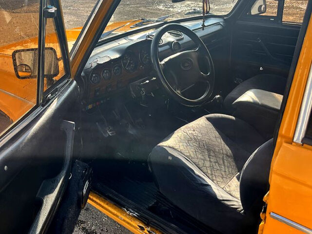 ВАЗ 2106 1994 у Балаклее на Automoto.ua Жовтий ВАЗ 2106, об'ємом двигуна 1.5 л та пробігом 250 тис. км за 800 $, фото 3 на Automoto.ua