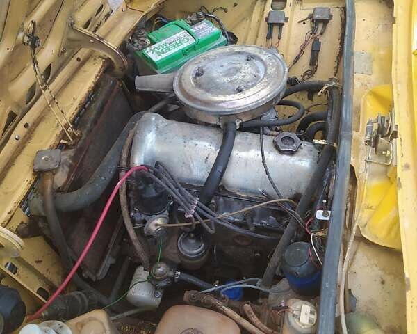 Желтый ВАЗ 2106, объемом двигателя 0 л и пробегом 452 тыс. км за 700 $, фото 5 на Automoto.ua