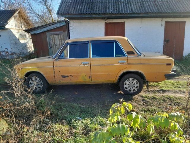 Желтый ВАЗ 2106, объемом двигателя 1.6 л и пробегом 1000 тыс. км за 406 $, фото 1 на Automoto.ua