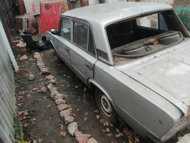 Серый ВАЗ 2106, объемом двигателя 1.5 л и пробегом 300 тыс. км за 200 $, фото 3 на Automoto.ua