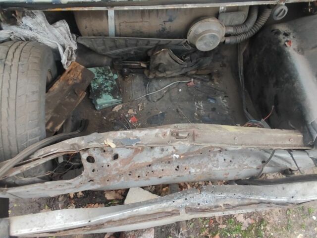 Серый ВАЗ 2106, объемом двигателя 1.5 л и пробегом 300 тыс. км за 200 $, фото 6 на Automoto.ua