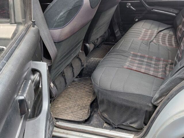 Сірий ВАЗ 2106, об'ємом двигуна 0 л та пробігом 163 тис. км за 900 $, фото 9 на Automoto.ua