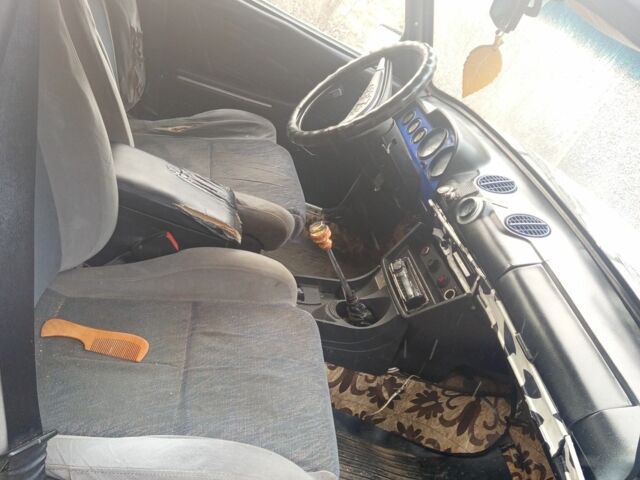 Серый ВАЗ 2106, объемом двигателя 1.3 л и пробегом 300 тыс. км за 450 $, фото 4 на Automoto.ua