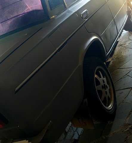 Серый ВАЗ 2106, объемом двигателя 15 л и пробегом 222 тыс. км за 420 $, фото 3 на Automoto.ua