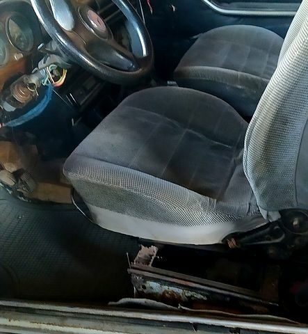 Серый ВАЗ 2106, объемом двигателя 15 л и пробегом 222 тыс. км за 420 $, фото 5 на Automoto.ua