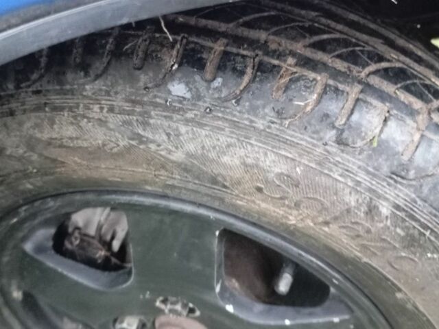 Синий ВАЗ 2106, объемом двигателя 0 л и пробегом 350 тыс. км за 350 $, фото 2 на Automoto.ua