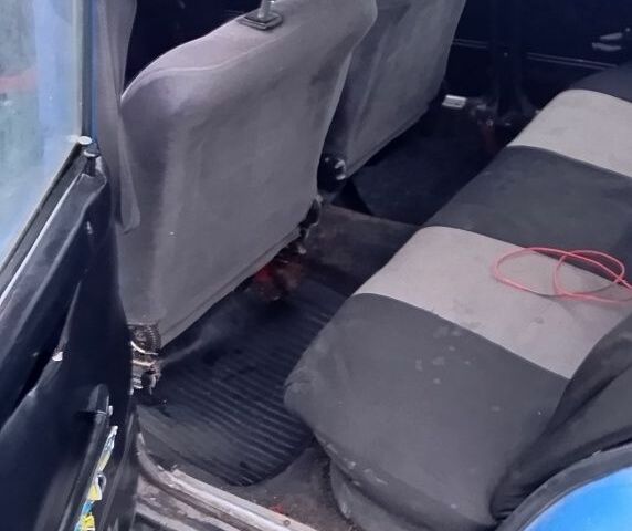 Синий ВАЗ 2106, объемом двигателя 0 л и пробегом 350 тыс. км за 350 $, фото 10 на Automoto.ua