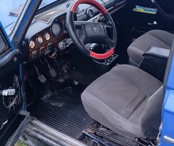 Синий ВАЗ 2106, объемом двигателя 0 л и пробегом 350 тыс. км за 350 $, фото 9 на Automoto.ua