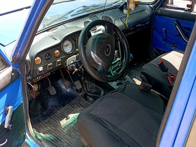 Синий ВАЗ 2106, объемом двигателя 1.5 л и пробегом 111 тыс. км за 550 $, фото 6 на Automoto.ua