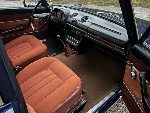 Синий ВАЗ 2106, объемом двигателя 1.6 л и пробегом 29 тыс. км за 6200 $, фото 10 на Automoto.ua