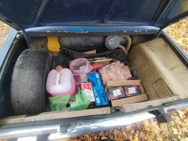 ВАЗ 2106 1978 в Славянске на Automoto.ua Синий ВАЗ 2106, объемом двигателя 1.5 л и пробегом 94 тыс. км за 547 $, фото 2 на Automoto.ua