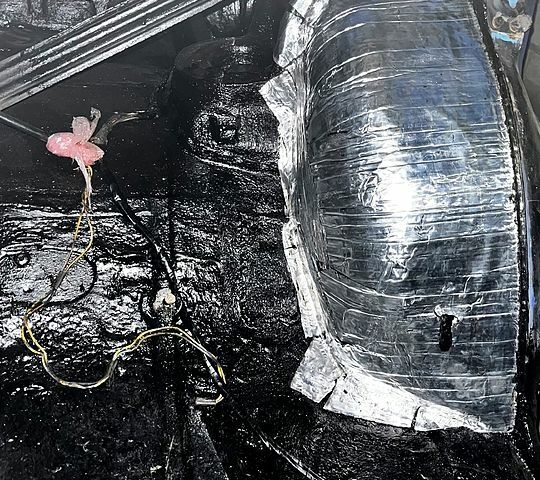 Синий ВАЗ 2106, объемом двигателя 1.3 л и пробегом 200 тыс. км за 1100 $, фото 4 на Automoto.ua