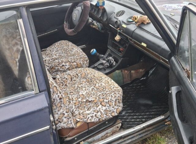 Синий ВАЗ 2106, объемом двигателя 0 л и пробегом 340 тыс. км за 350 $, фото 4 на Automoto.ua