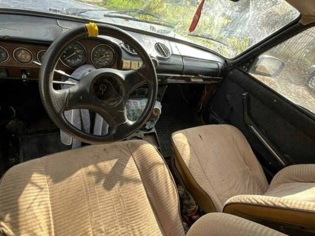 Синий ВАЗ 2106, объемом двигателя 1 л и пробегом 333 тыс. км за 500 $, фото 6 на Automoto.ua