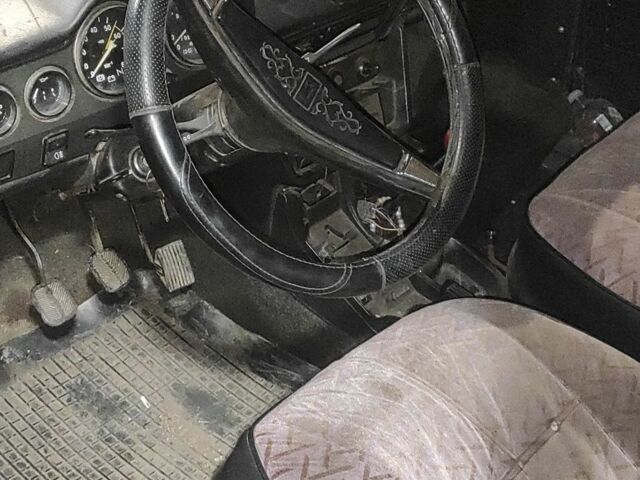 Синий ВАЗ 2106, объемом двигателя 1.7 л и пробегом 198 тыс. км за 350 $, фото 4 на Automoto.ua