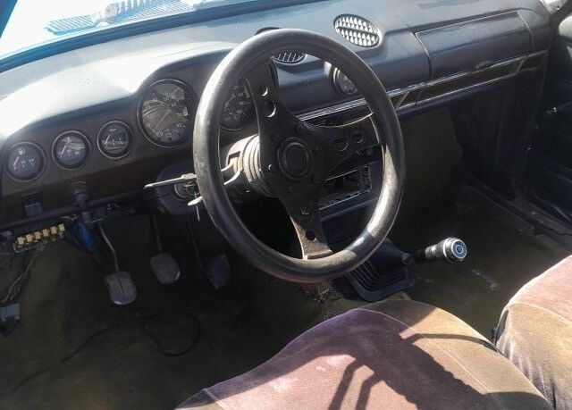 Синий ВАЗ 2106, объемом двигателя 1.3 л и пробегом 300 тыс. км за 429 $, фото 12 на Automoto.ua