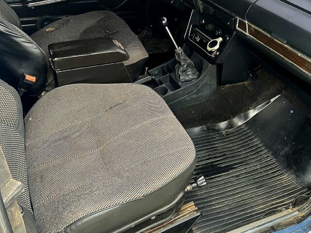 Синій ВАЗ 2106, об'ємом двигуна 1.3 л та пробігом 490 тис. км за 1050 $, фото 10 на Automoto.ua