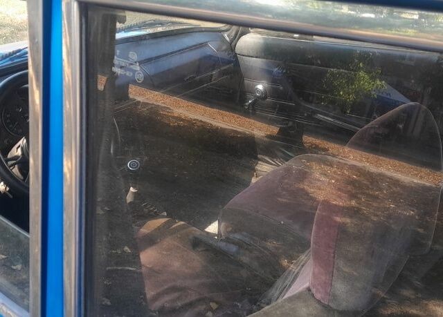 Синий ВАЗ 2106, объемом двигателя 1.3 л и пробегом 300 тыс. км за 429 $, фото 1 на Automoto.ua