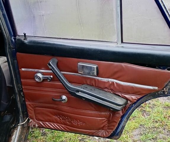 Синій ВАЗ 2106, об'ємом двигуна 1.6 л та пробігом 100 тис. км за 638 $, фото 19 на Automoto.ua