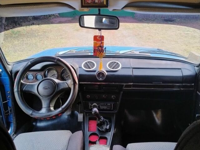 Синий ВАЗ 2106, объемом двигателя 1.3 л и пробегом 1 тыс. км за 950 $, фото 5 на Automoto.ua