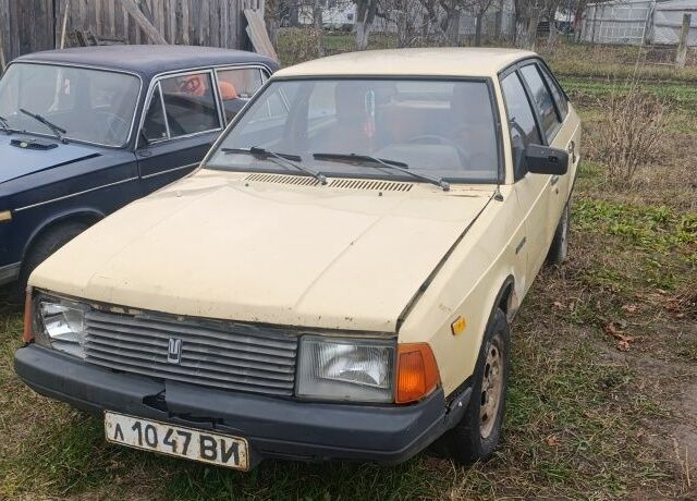 Синий ВАЗ 2106, объемом двигателя 2 л и пробегом 300 тыс. км за 841 $, фото 1 на Automoto.ua