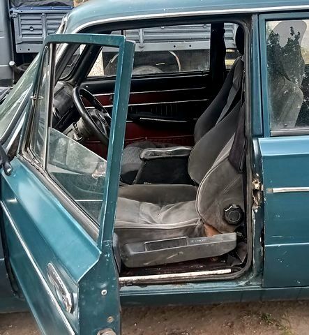 Синій ВАЗ 2106, об'ємом двигуна 1.5 л та пробігом 50 тис. км за 480 $, фото 4 на Automoto.ua