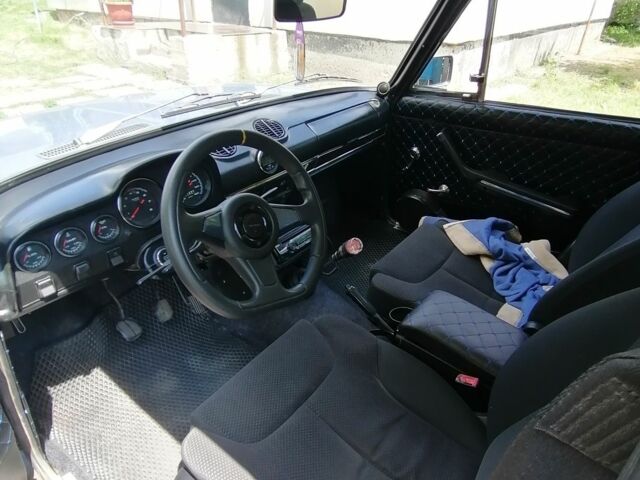 Синий ВАЗ 2106, объемом двигателя 1.3 л и пробегом 1 тыс. км за 1800 $, фото 3 на Automoto.ua