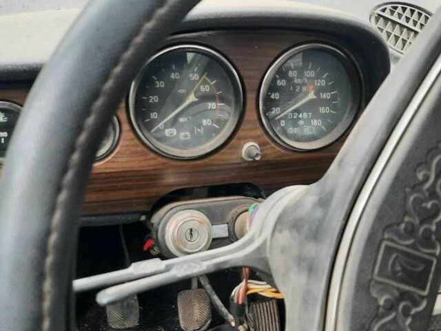ВАЗ 2106 1990 у Збараже на Automoto.ua Синій ВАЗ 2106, об'ємом двигуна 0 л та пробігом 120 тис. км за 598 $, фото 5 на Automoto.ua