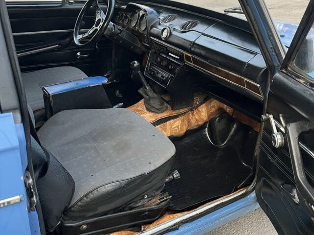 Синій ВАЗ 2106, об'ємом двигуна 1.5 л та пробігом 250 тис. км за 475 $, фото 5 на Automoto.ua