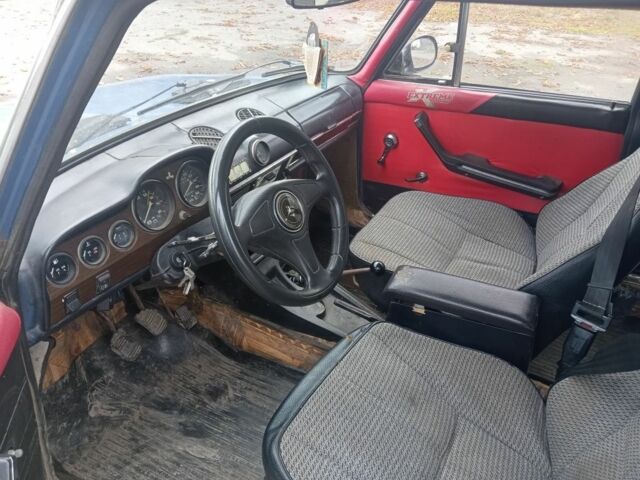 Синий ВАЗ 2106, объемом двигателя 0 л и пробегом 100 тыс. км за 440 $, фото 6 на Automoto.ua
