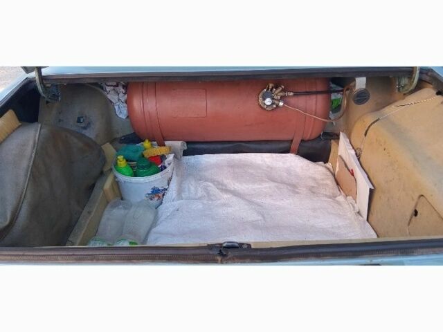 Синий ВАЗ 2106, объемом двигателя 1.3 л и пробегом 280 тыс. км за 1200 $, фото 6 на Automoto.ua