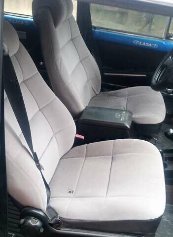 Синий ВАЗ 2106, объемом двигателя 0.2 л и пробегом 70 тыс. км за 650 $, фото 11 на Automoto.ua