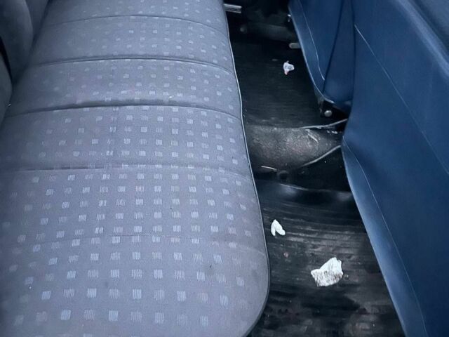 Синий ВАЗ 2106, объемом двигателя 1.5 л и пробегом 100 тыс. км за 899 $, фото 5 на Automoto.ua